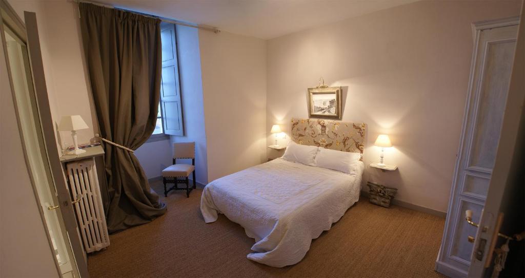 Chateau De Durtal Bed & Breakfast Phòng bức ảnh