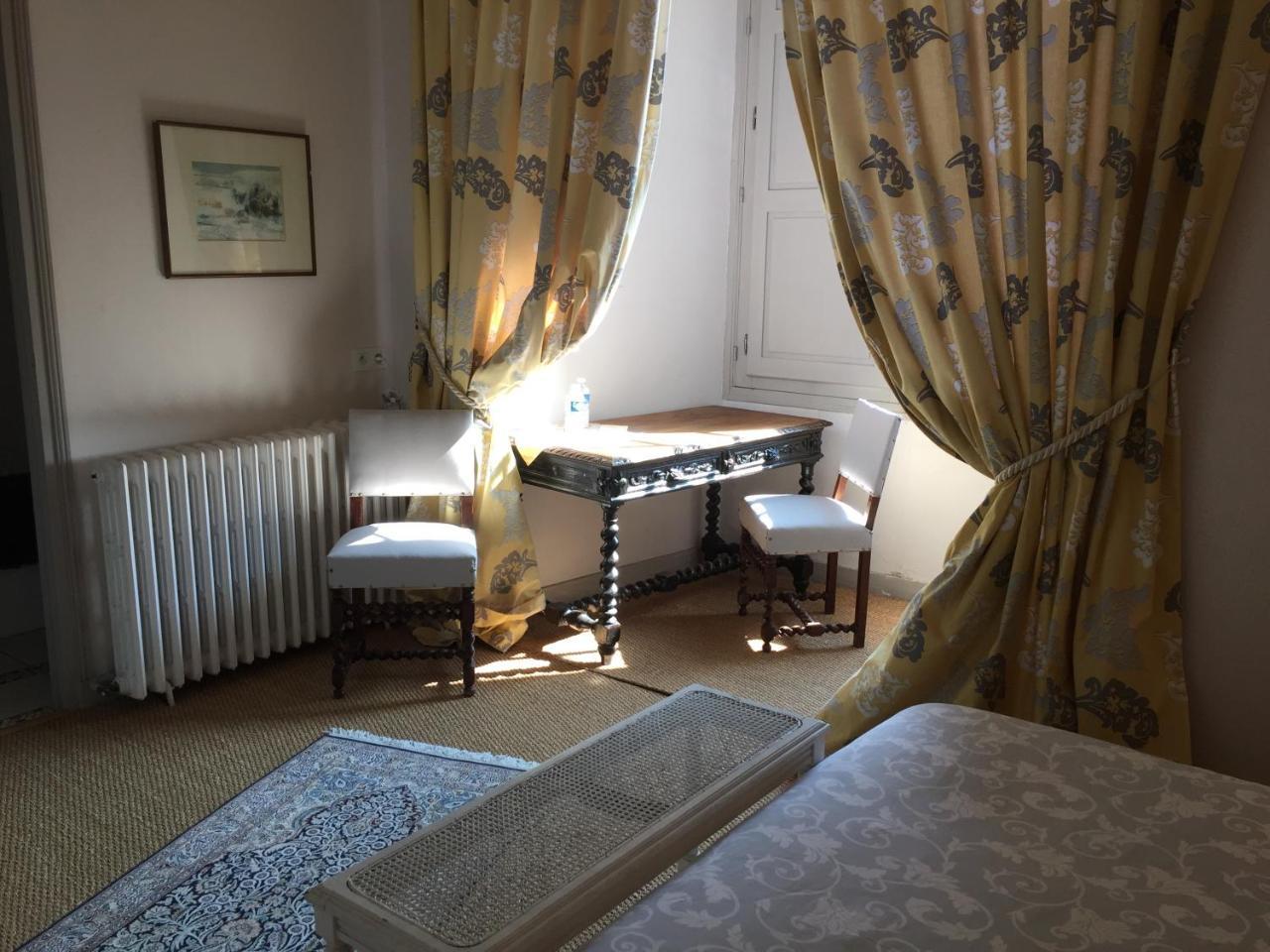 Chateau De Durtal Bed & Breakfast Ngoại thất bức ảnh